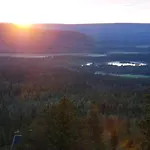 Kelo 24, Kahden Makuuhuoneen Kelomoekki Syoetteellae, Valaistun Ladun Vieressae Pudasjarvi