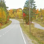 Kelo 24, Kahden Makuuhuoneen Kelomoekki Syoetteellae, Valaistun Ladun Vieressae Pudasjarvi