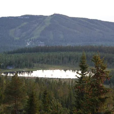 Vakantiehuis Kelo 24, Kahden Makuuhuoneen Kelomoekki Syoetteellae, Valaistun Ladun Vieressae *