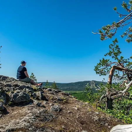 Kelo 24, Kahden Makuuhuoneen Kelomoekki Syoetteellae, Valaistun Ladun Vieressae Pudasjarvi