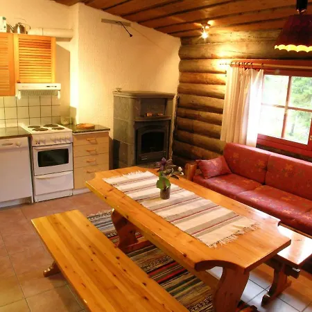 Kelo 24, Kahden Makuuhuoneen Kelomoekki Syoetteellae, Valaistun Ladun Vieressae Pudasjarvi