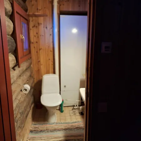 Kelo 24, Kahden Makuuhuoneen Kelomoekki Syoetteellae, Valaistun Ladun Vieressae * Pudasjarvi