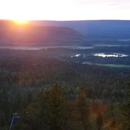 Kelo 24, Kahden Makuuhuoneen Kelomoekki Syoetteellae, Valaistun Ladun Vieressae Pudasjarvi