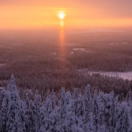 Kelo 24, Kahden Makuuhuoneen Kelomoekki Syoetteellae, Valaistun Ladun Vieressae Pudasjarvi