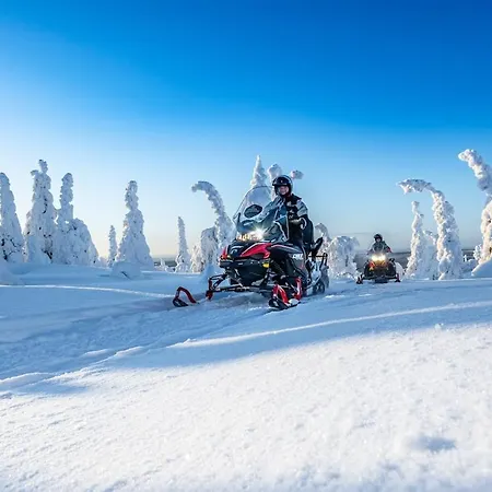 Kelo 24, Kahden Makuuhuoneen Kelomoekki Syoetteellae, Valaistun Ladun Vieressae Ferienhaus