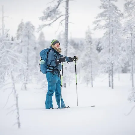 Kelo 24, Kahden Makuuhuoneen Kelomoekki Syoetteellae, Valaistun Ladun Vieressae