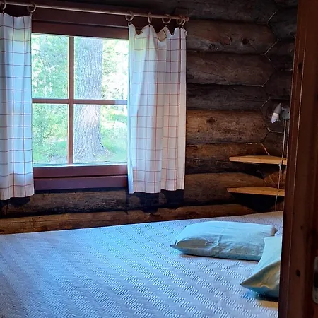 Kelo 24, Kahden Makuuhuoneen Kelomoekki Syoetteellae, Valaistun Ladun Vieressae Pudasjarvi